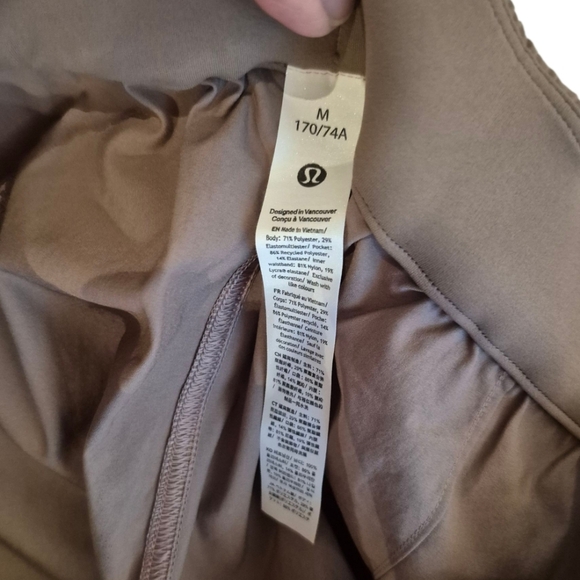 Lululemon Cinchable HR Woven Shorts - Picture 5 of 12